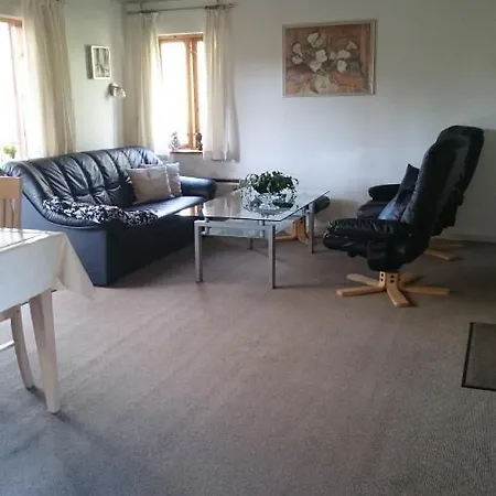 Daemningen At Gammel Rye Chalet